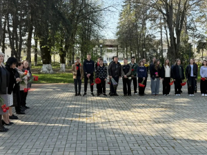 Траурное мероприятие в память о жертвах геноцида советского народа прошел в поселке Кубань